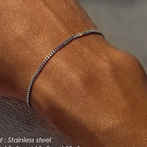 3/$35 Men Stainless Steel Tiny Cuban Link Curb Chain Bracelet White Gold Plated - Picture 1 of 6